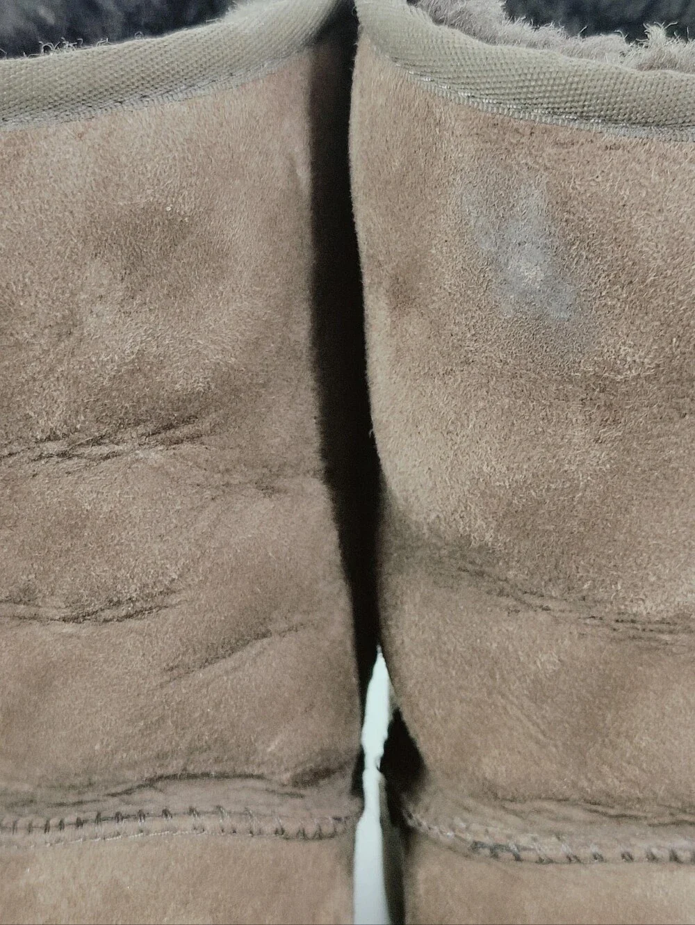 UGG Women's Classic Chocolate Brown Suede Short Boots, Sz 7